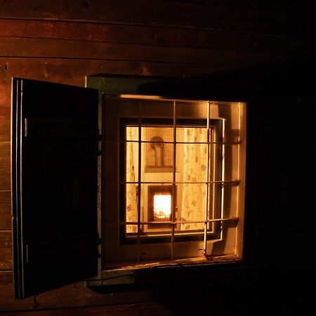 Gregor'S Ferienhaus Im Wald Edelschrott Bagian luar foto